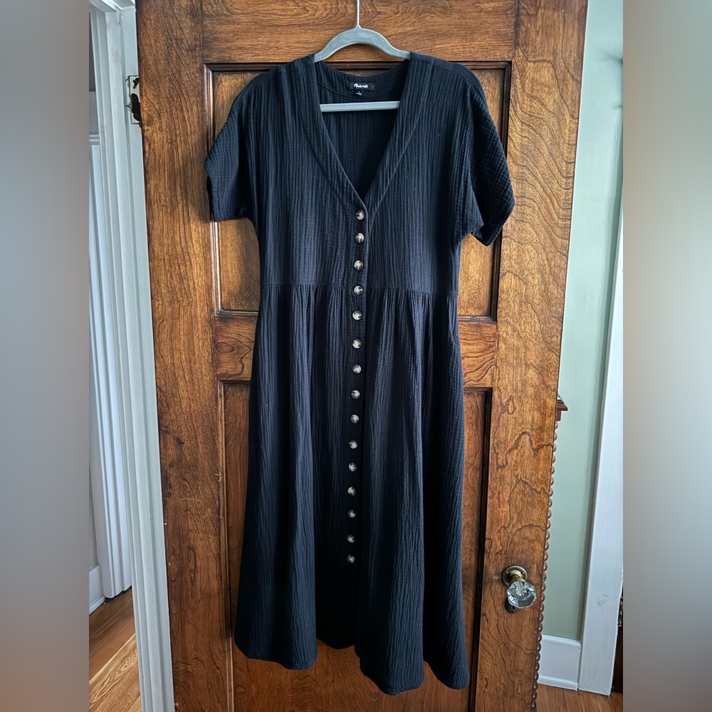 Black Button-Front Midi Dress with Pockets
